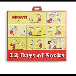 Peanuts 12 Days of Socks Gift Box Set